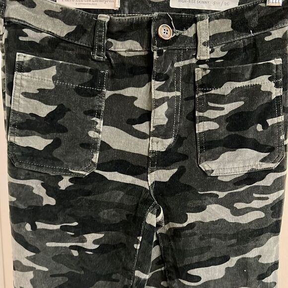 Anthropologie Pilcro High Rise Skinny Pants - Picture 6 of 11